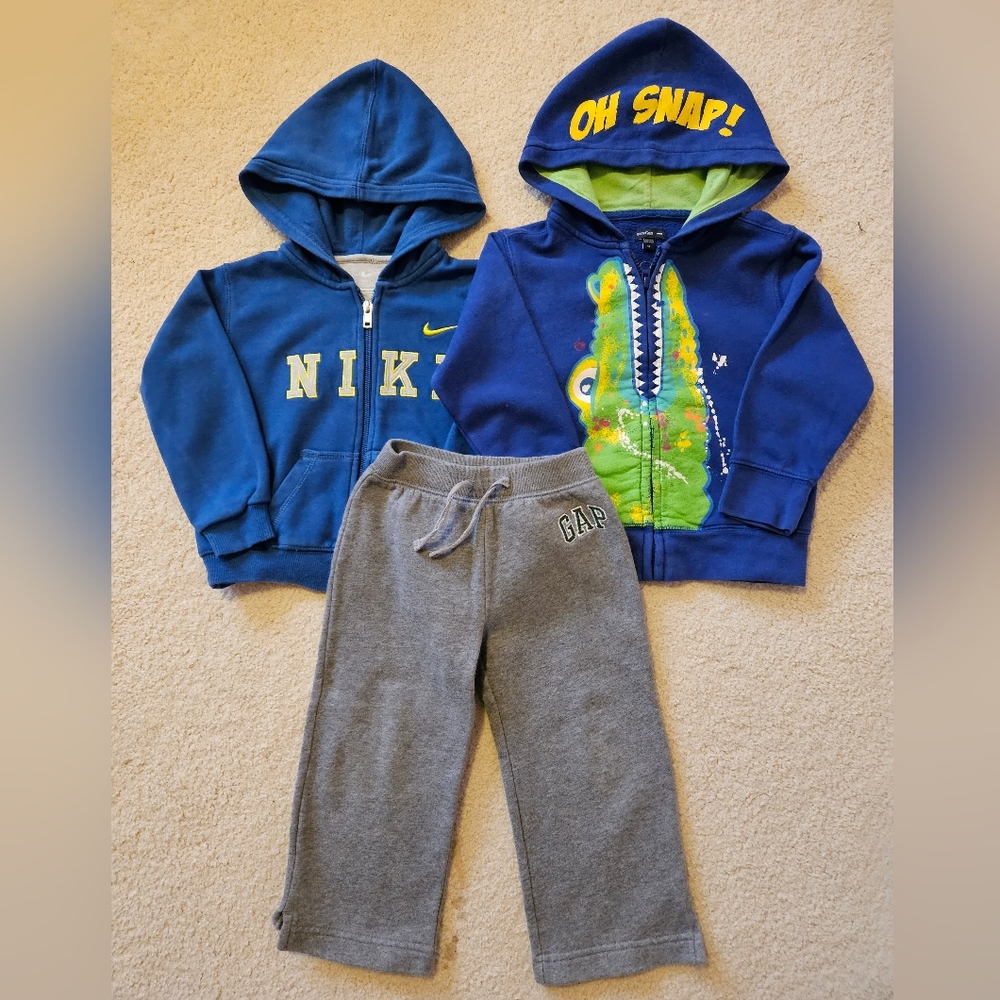 Boy(3t) Gap & Nike hoodies, pant